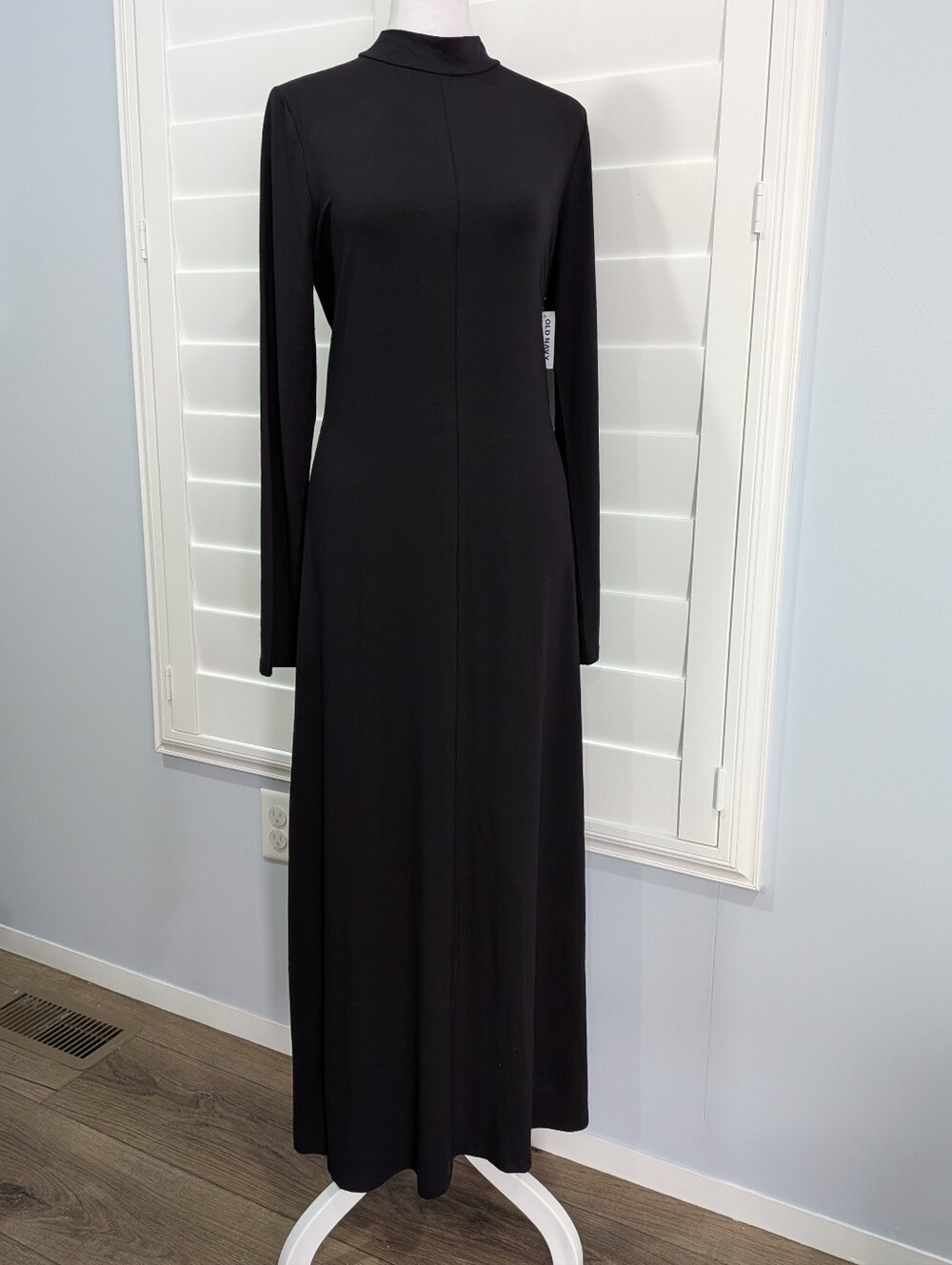 NWT Old Navy Black Jack Sleek Fitting Long Sleeve With High Neck Maxi Dress - Picture 3 of 6